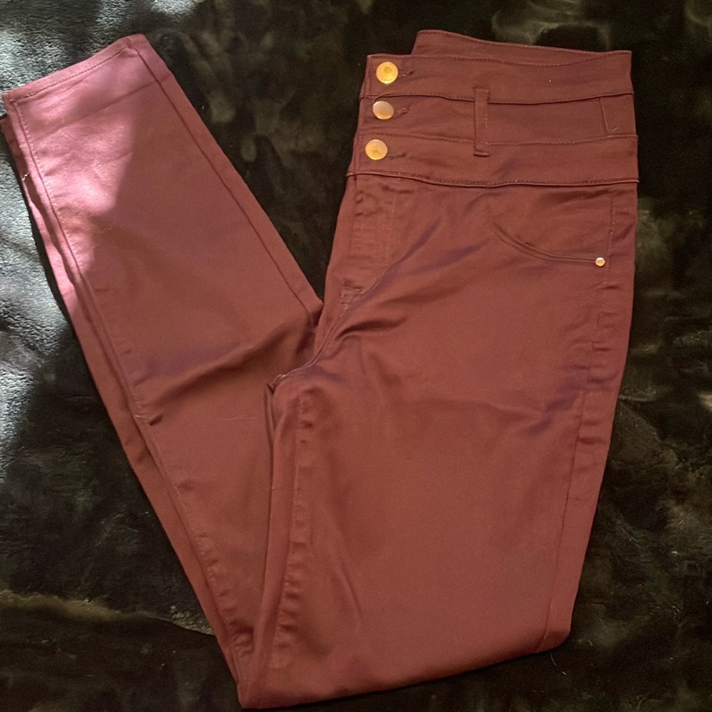 Woman’s refuge pants size 8, high waisted, slim, perfect condition!